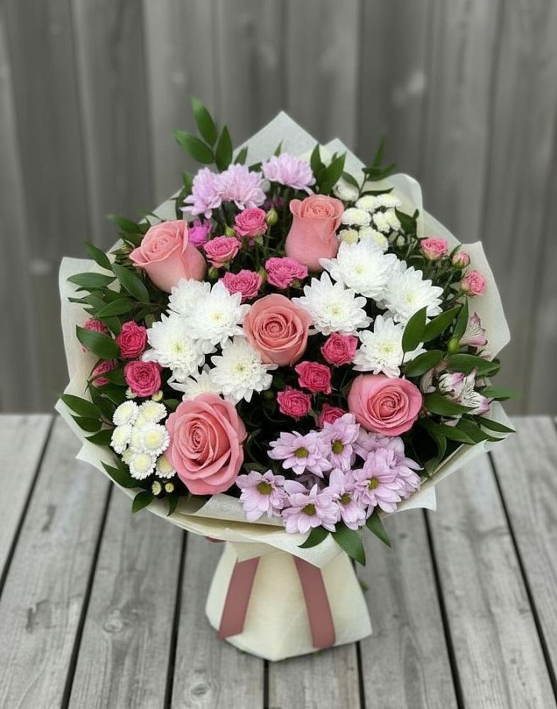 Букет цветов из: Альстромерии, Гвоздики, Розы и Хризантемы в Будановке