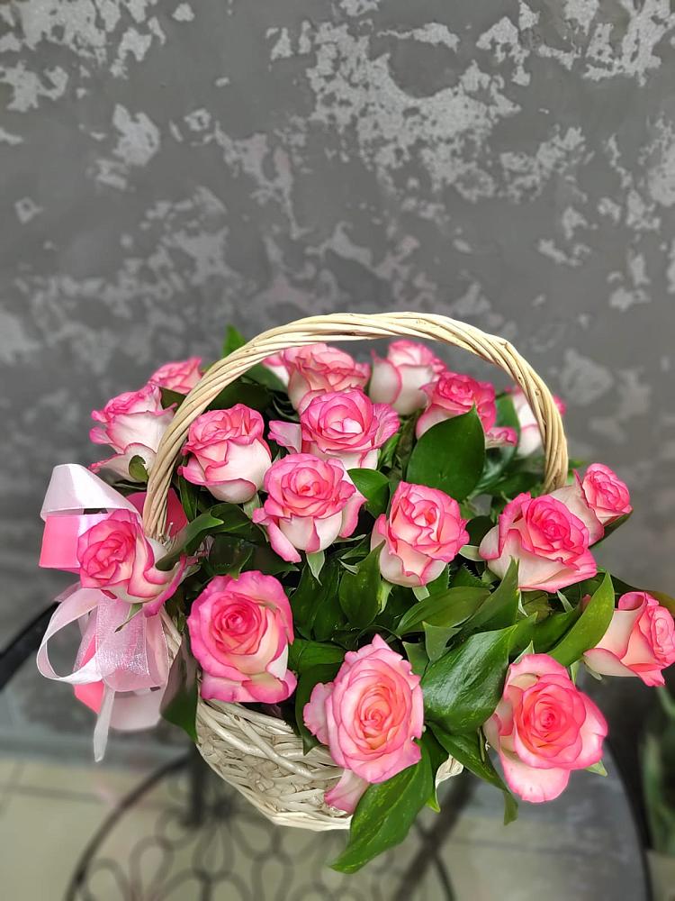 Цветочная композиция из Розы в корзине в Будановке