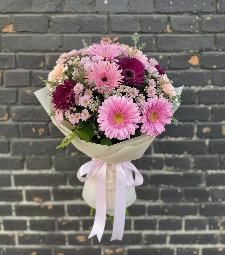 Букет цветов из: Герберы и Хризантемы в Будановке