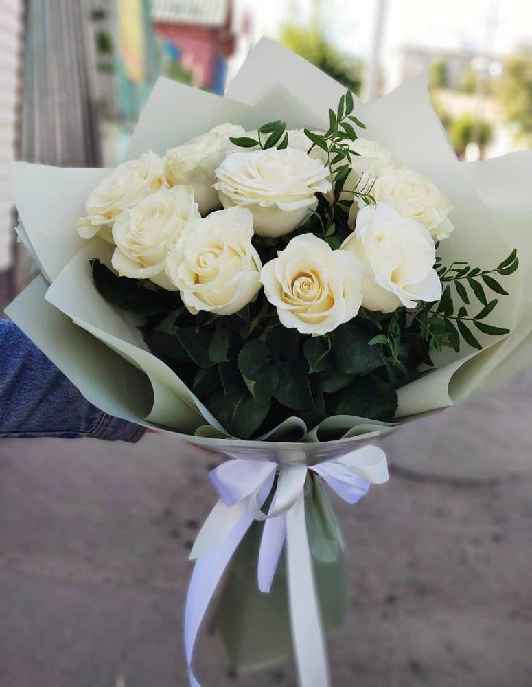 Букет Белые розы Проуд в Будановке