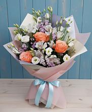 Букет цветов из:  Лизиантусы, Розы, Альстромерии и Гипсофила в Будановке