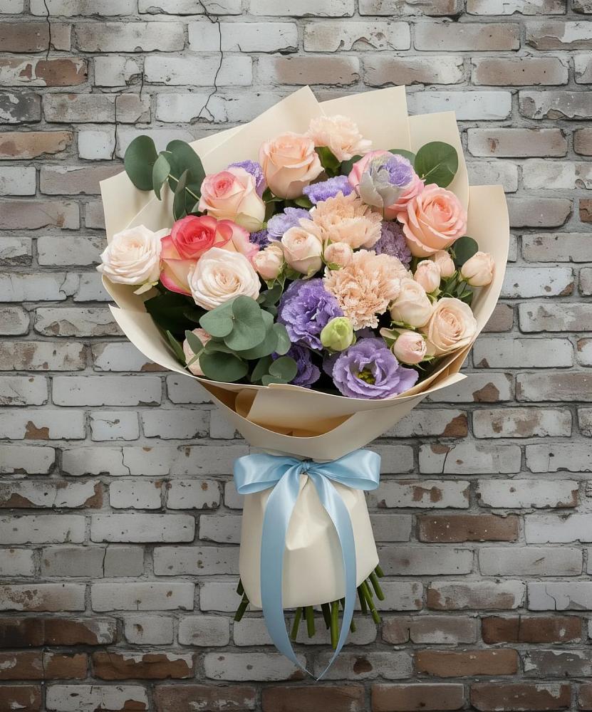 Букет цветов из: Розы, Лизиантусы и Гвоздики в Будановке