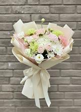 Букет цветов из:  Гвоздики, Розы, Лизиантусы и Хризантемы в Будановке