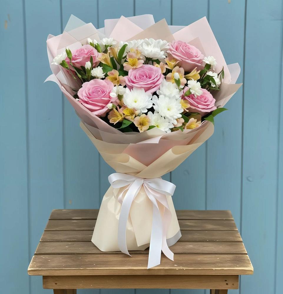 Букет цветов из: Гвоздики, Орхидеи и Розы в Будановке