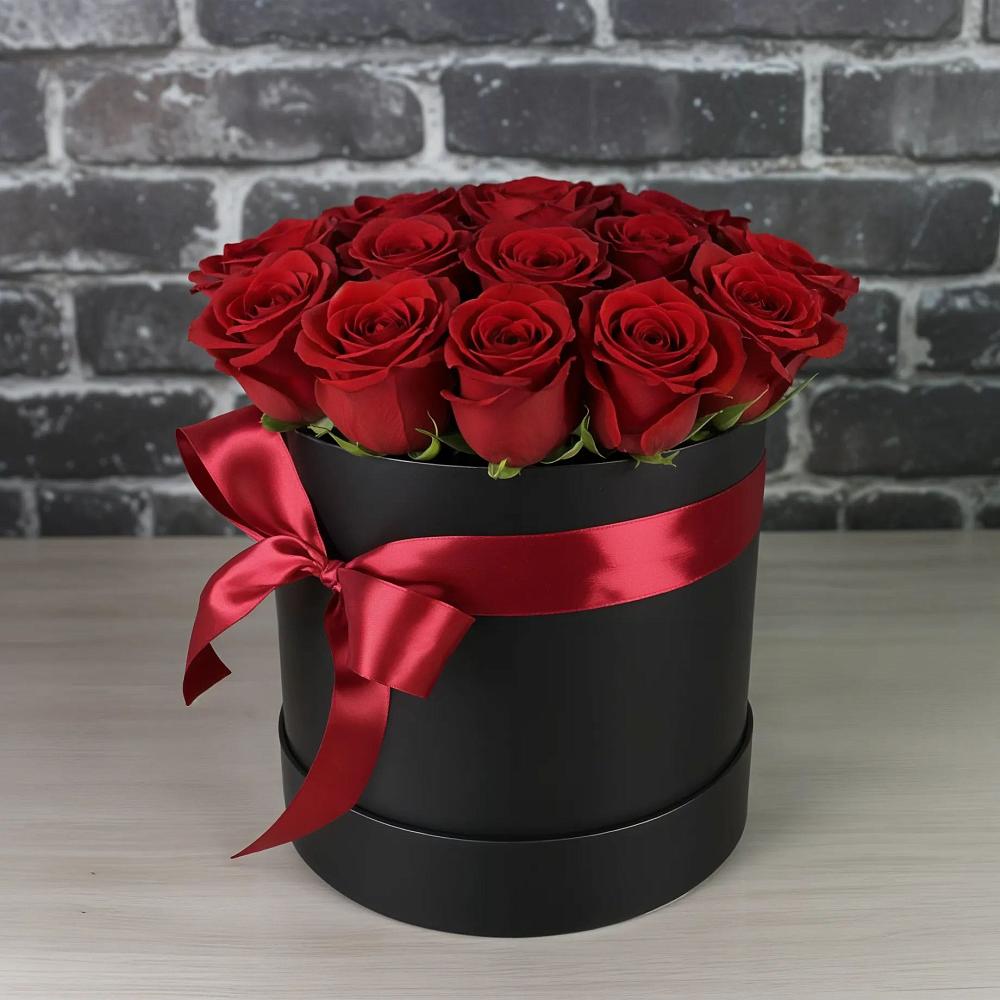 Цветочная композиция из Розы в шляпной коробке в Будановке