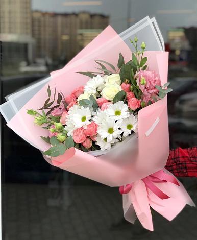 Букет цветов из: Розы, Лизиантусы и Хризантемы в Будановке